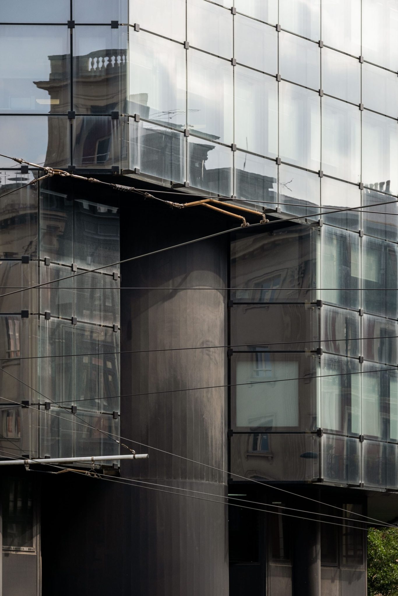 Fachada Plaza Circular: sustitución de vidrios en el muro cortina de un edificio de la Plaza Circular de Bilbao