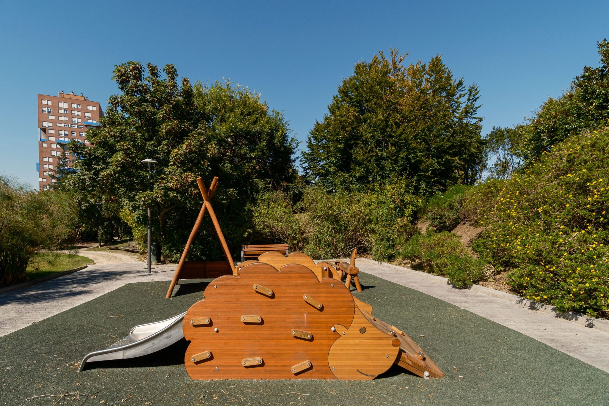 Parque infantil y Splash Park: parque infantil y splash park del Jardín Botánico de Barakaldo