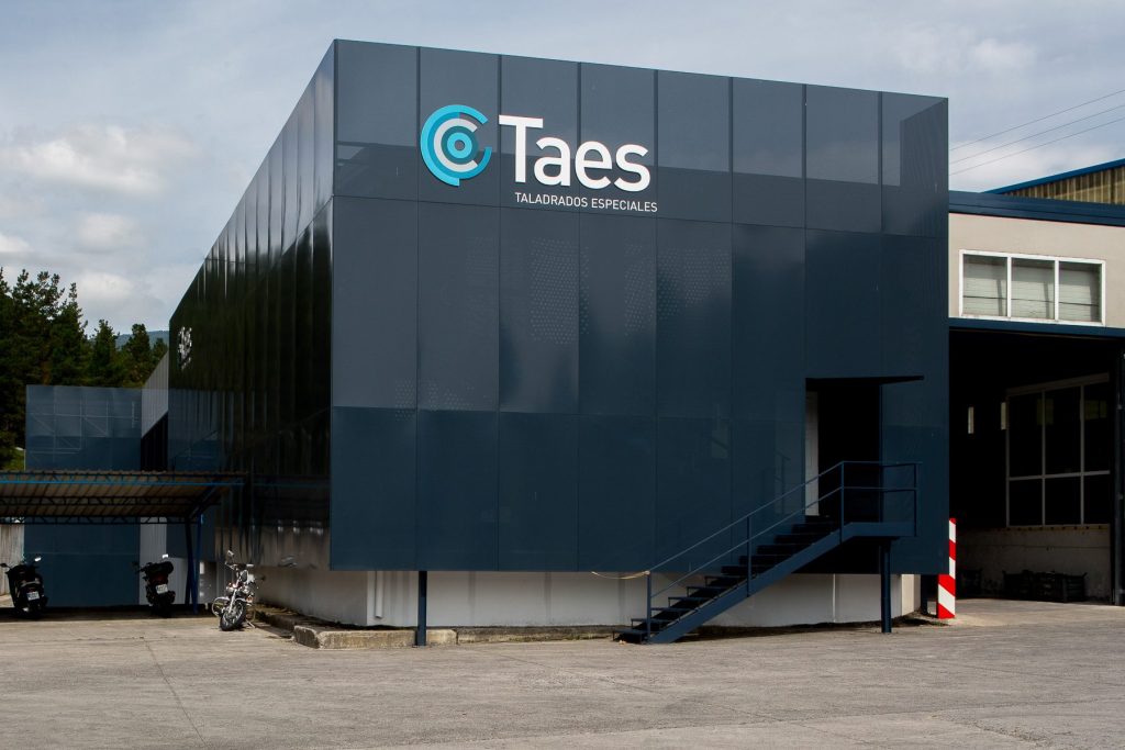 TAES: ampliación y renovación de un conjunto industrial en Berriz